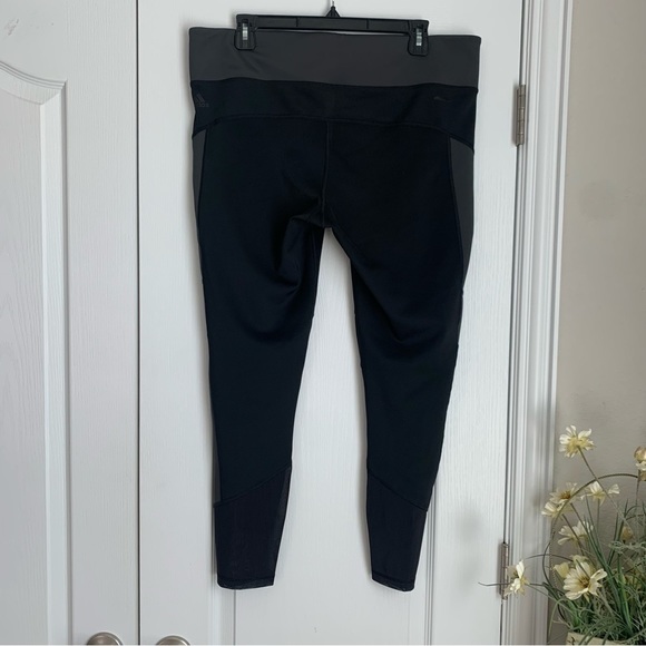 Adidas D2M Panel Black Tight Leggings with Mesh Detail - Picture 7 of 9